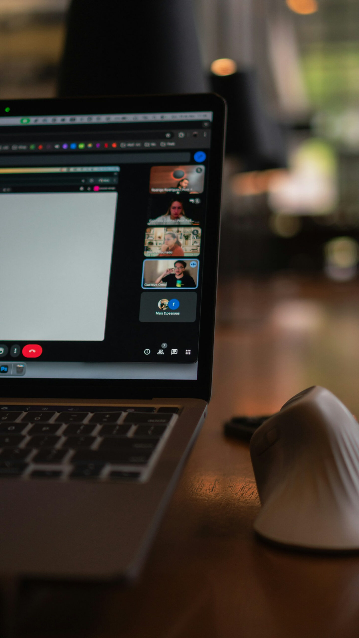 Exploring Cultural Nuances in Global Workspaces